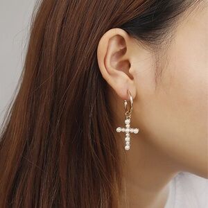 *ZOSIA* Gold x Pearl Cross Fashion Dangle Earrings